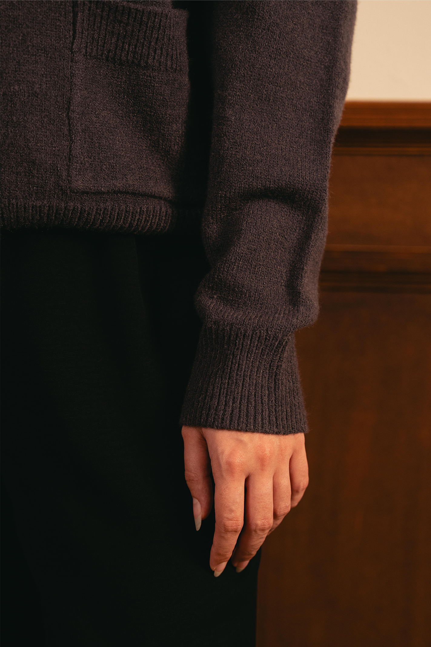 Snug-fit Wool Cardigan - Charcoal